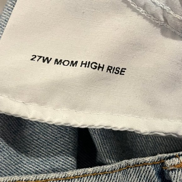 High Rise Ripped Jeans - Picture 4 of 4